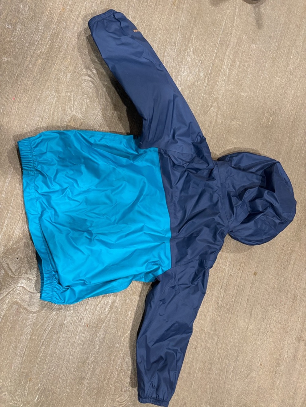 The North Face Infant Yellow Hooded Jacket - Picture 7 of 7